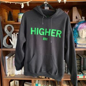 otr ii handcuff crop pullover hoodie